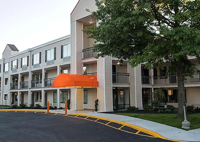 Hotel Baymont And By Wyndham / Near Osu 2*