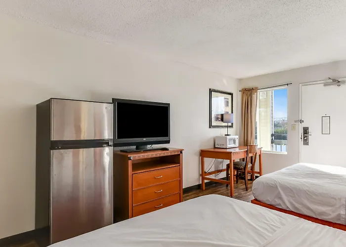 Baymont And By Wyndham / Near Osu 2* Columbus