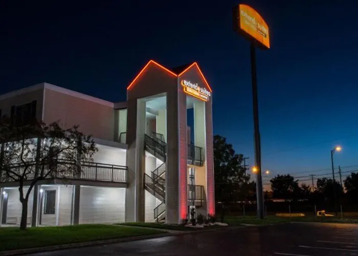 Hotel Baymont And By Wyndham / Near Osu 2*